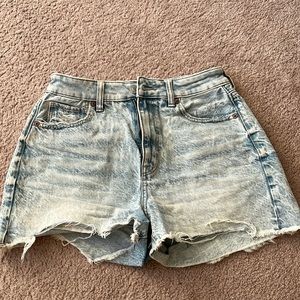 American Eagle mom shorts